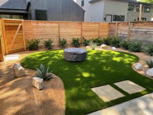 Modern Backyard with Artificial Grass